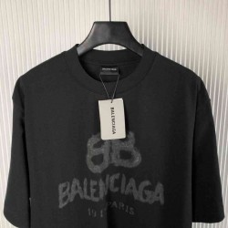 Balenciaga   T-shirt BAY0129