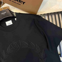 Burberry     T-shirt BUY0110