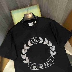 Burberry     T-shirt BUY0113