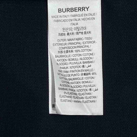 Burberry       T-shirt BUY0149