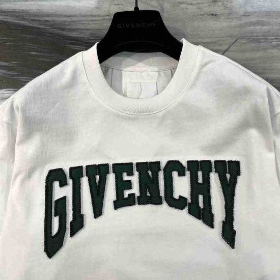 Givenchy T-shirt GVY0003