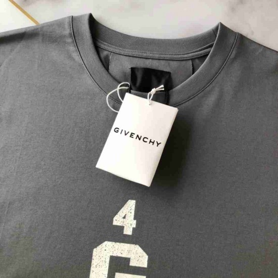 Givenchy T-shirt GVY0036