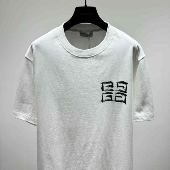 Givenchy   T-shirt GVY0057