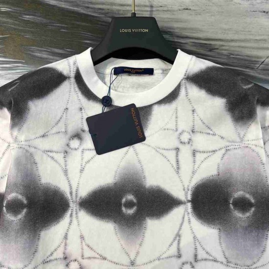 Louis  Vuitton T-shirt LVY0074