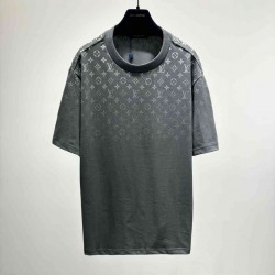 Louis      Vuitton T-shirt LVY0243