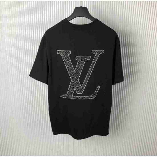 Louis             Vuitton  T-shirt LVY0305