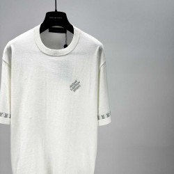 Louis              Vuitton  T-shirt LVY0336