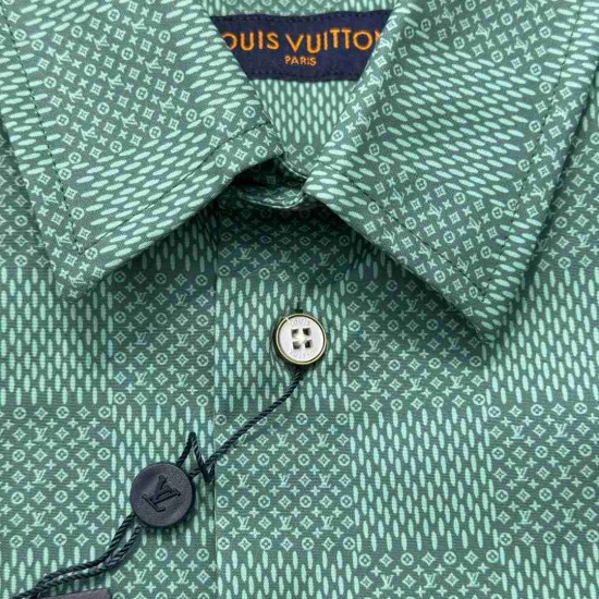 Louis              Vuitton  T-shirt LVY0346