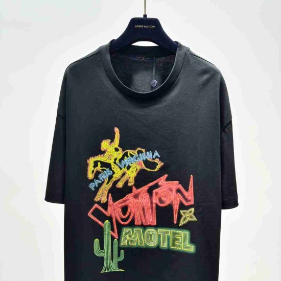 Louis                 Vuitton  T-shirt LVY0361