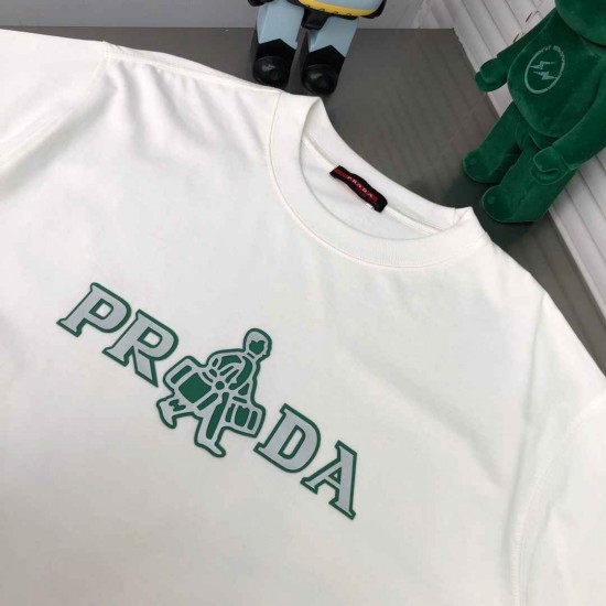 PRADA  T-shirt PAY0042